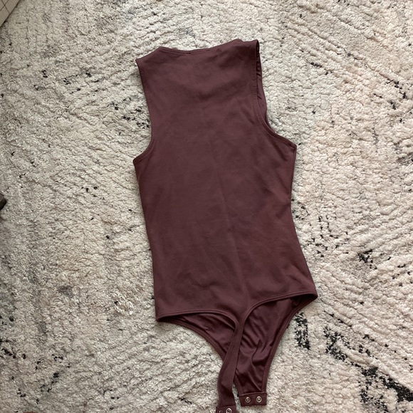 Express Taupe Bodysuit - Picture 4 of 4